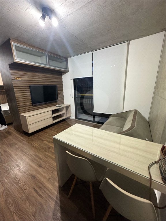 Apartamento à venda com 1 quarto em Santo Amaro, São Paulo, SP