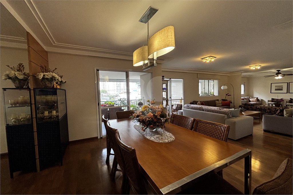 Apartamento para alugar com 3 suítes em Vila Romana, São Paulo, SP