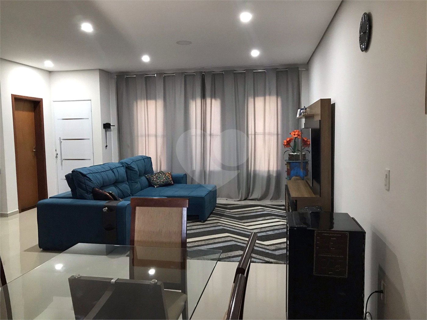 Casa à venda com 3 suítes no condomínio Horto Florestal II, Sorocaba - SP