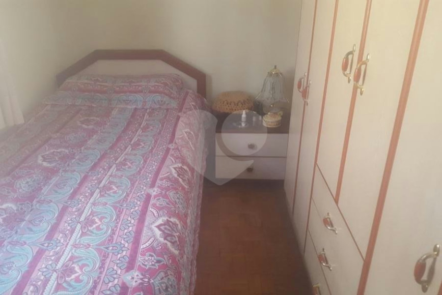 Casa à venda com 3 quartos, sendo 1 suíte, no condomínio Residencial Tremembé, São Paulo - SP