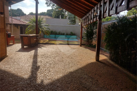 Sobrado à venda com 3 quartos, sendo 2 suítes, em Jardim Residencial Santa Mônica, Araraquara, SP