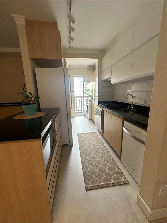 Apartamento à venda com 3 quartos, sendo 1 suíte,  em Vila Andrade, São Paulo, SP