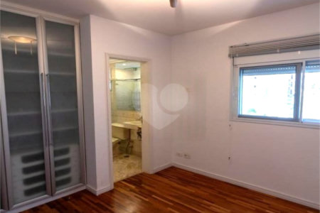 Apartamento à venda com 4 suítes em Jardim Leonor, São Paulo, SP