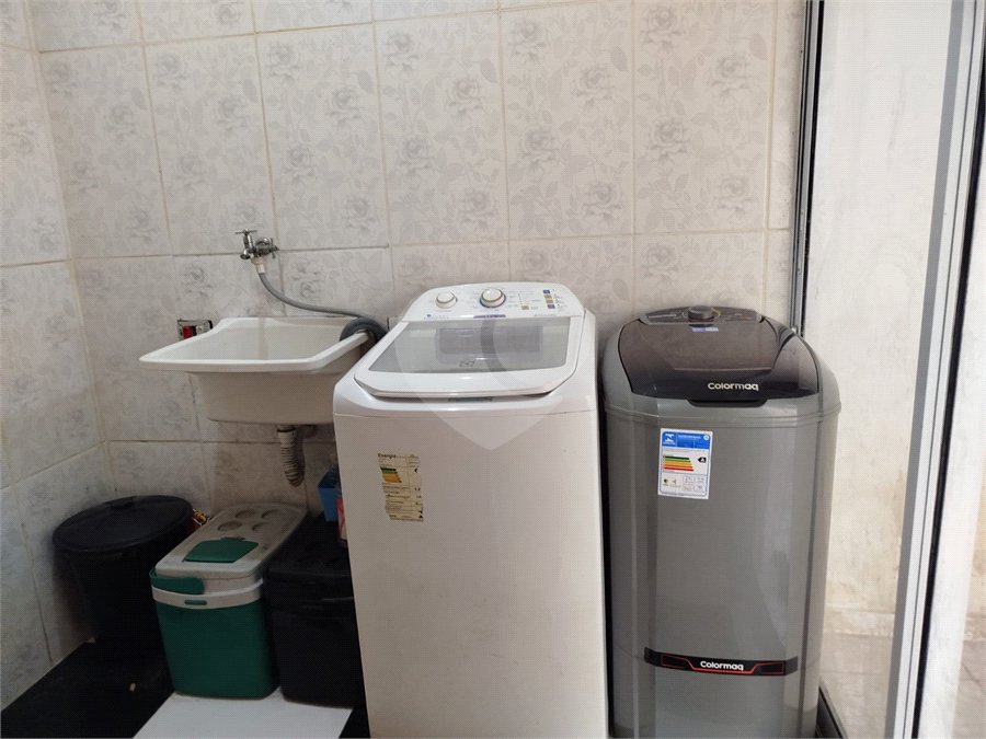 Casa à venda com 3 quartos, sendo 1 suíte, em Real Parque, Votorantim, SP