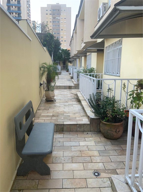 Casa à venda com 3 quartos, sendo 1 suíte, no condomínio Traituba, São Paulo - SP