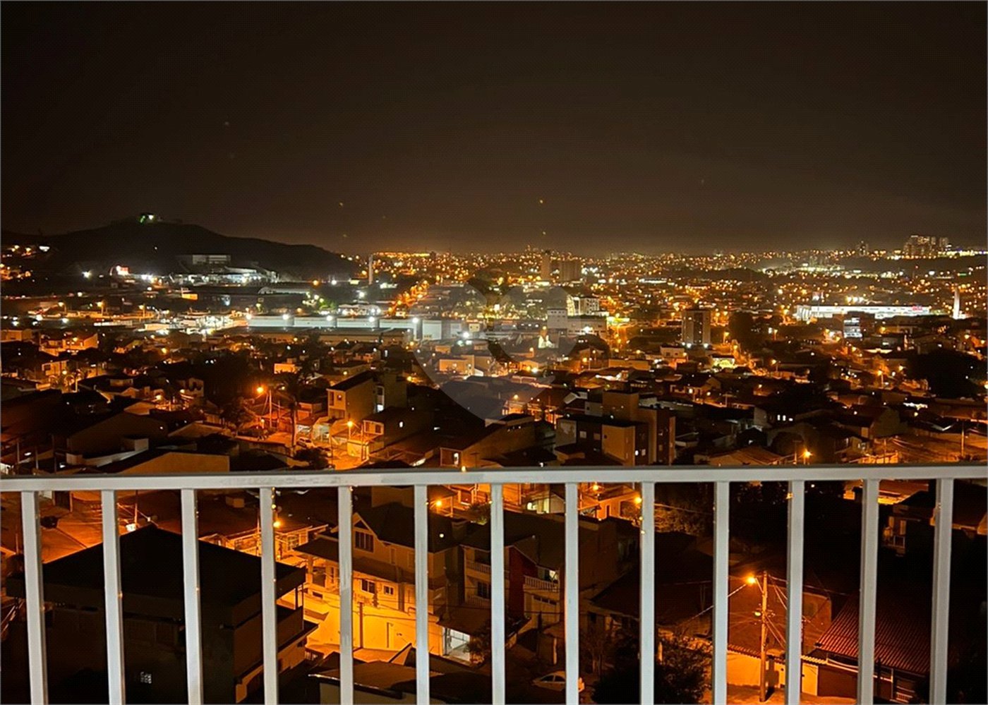 Apartamento à venda com 2 quartos, sendo 1 suíte, em Jardim Prestes de Barros, Sorocaba, SP