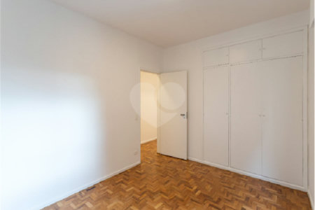 Apartamento à venda com 3 quartos, sendo 1 suíte, em Itaim Bibi, São Paulo, SP
