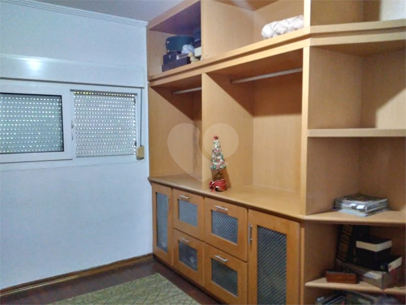 Sobrado à venda com 4 quartos, sendo 1 suíte, em Jardim Floresta, São Paulo, SP