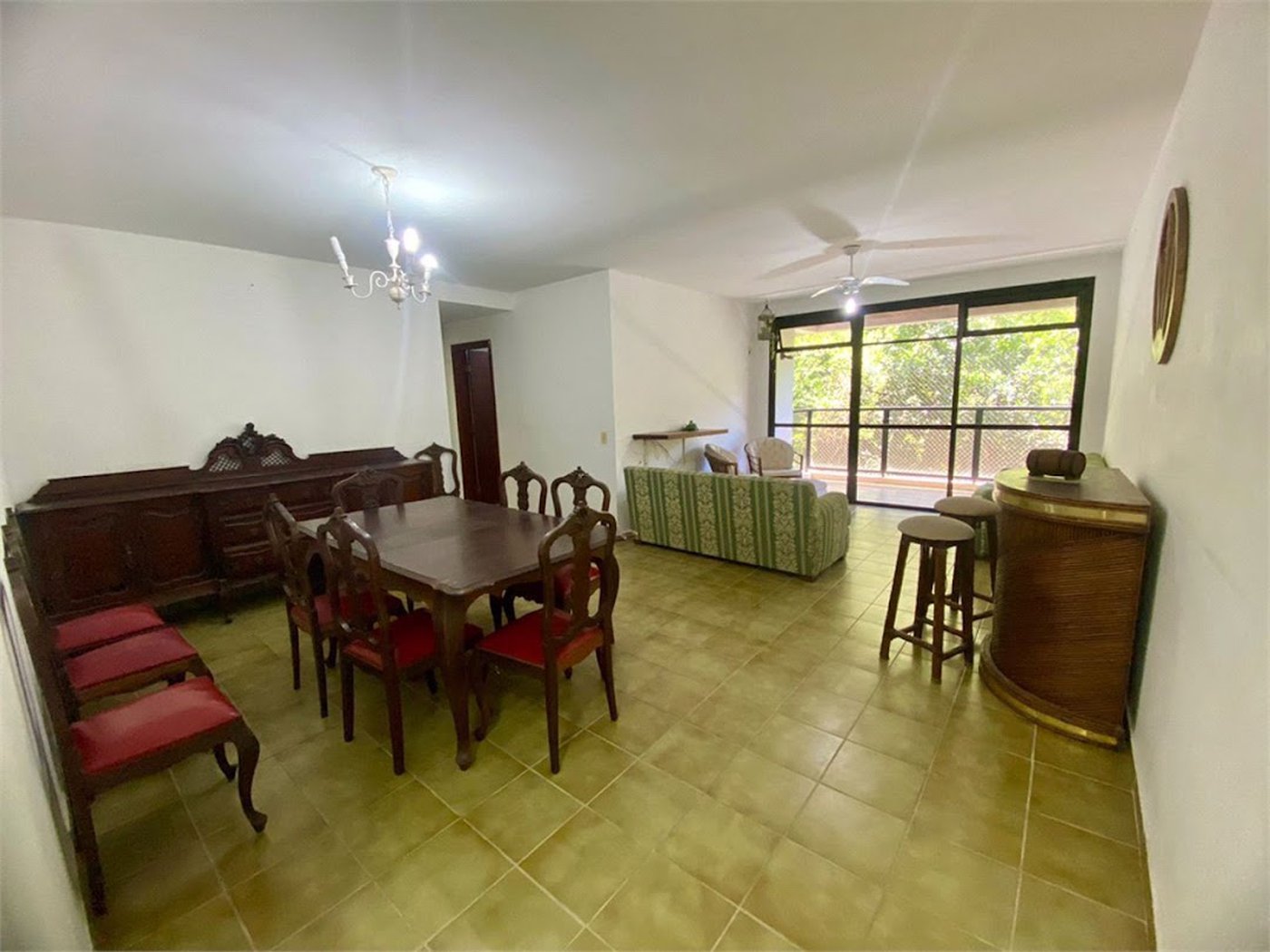 Apartamento Residencial à venda, Centro, Guarujá - AP1385.