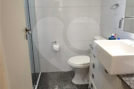 Casa à venda com 3 quartos, sendo 1 suíte, no condomínio Townhouse Village Morumbi, São Paulo - SP
