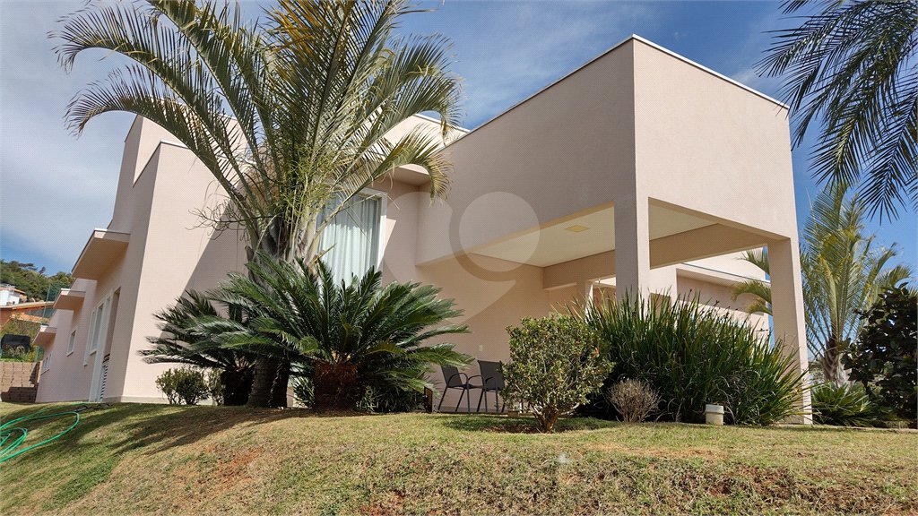 Casa à venda com 4 suítes no condomínio Horizonte Azul II, Itupeva - SP