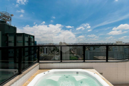 Cobertura à venda com 2 quartos, sendo 1 suíte, em Campo Belo, São Paulo, SP