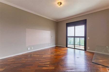 Apartamento à venda com 4 quartos, sendo 3 suítes, em Vila Suzana, São Paulo, SP