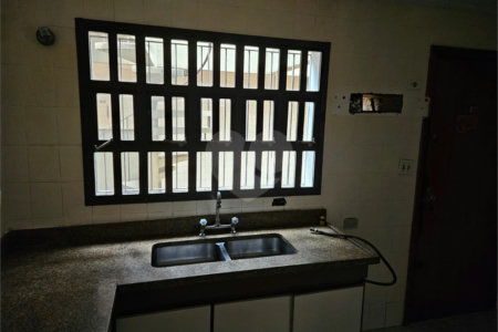 Sobrado à venda com 3 quartos, sendo 1 suíte, em Cidade Monções, São Paulo, SP