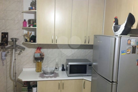 Casa à venda com 3 quartos, sendo 1 suíte, no condomínio Sobrado, São Paulo - SP
