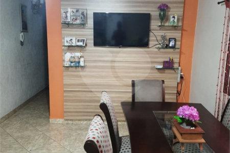 Casa à venda com 3 quartos, sendo 1 suíte, em Parque Terra Nova II, São Bernardo do Campo, SP
