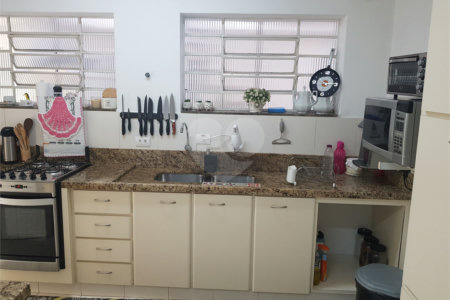 Sobrado à venda com 3 quartos, sendo 1 suíte, em Brooklin, São Paulo, SP
