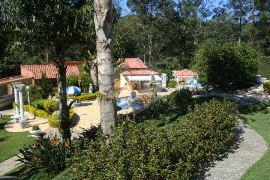 Sobrado à venda com 5 suítes em Juqueri Mirim, Mairiporã, SP