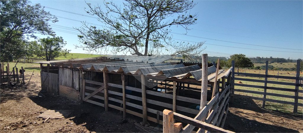 Sítio à venda com 2 suítes em Buru, Salto, SP
