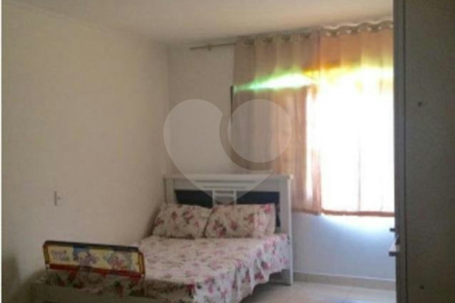 Sobrado à venda com 2 quartos em Tremembé, São Paulo, SP