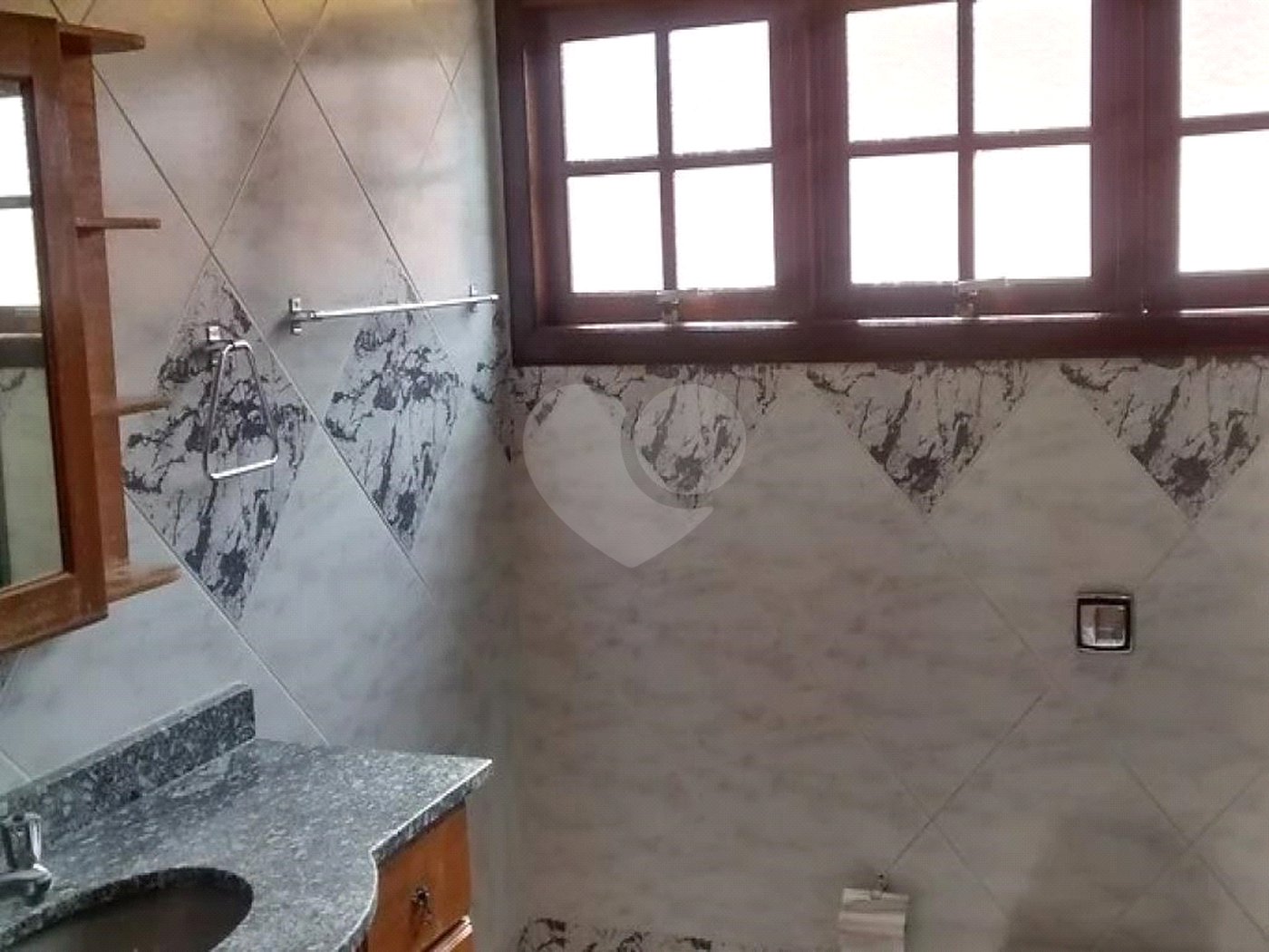 Casa à venda com 3 quartos, sendo 1 suíte,  em Vila Campesina, Osasco, SP
