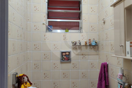 Sobrado à venda com 2 quartos, sendo 1 suíte, em Jardim Iporã, São Paulo, SP