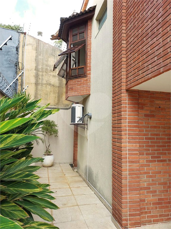 Casa à venda com 3 suítes no condomínio Chácara Francesa, São Paulo - SP