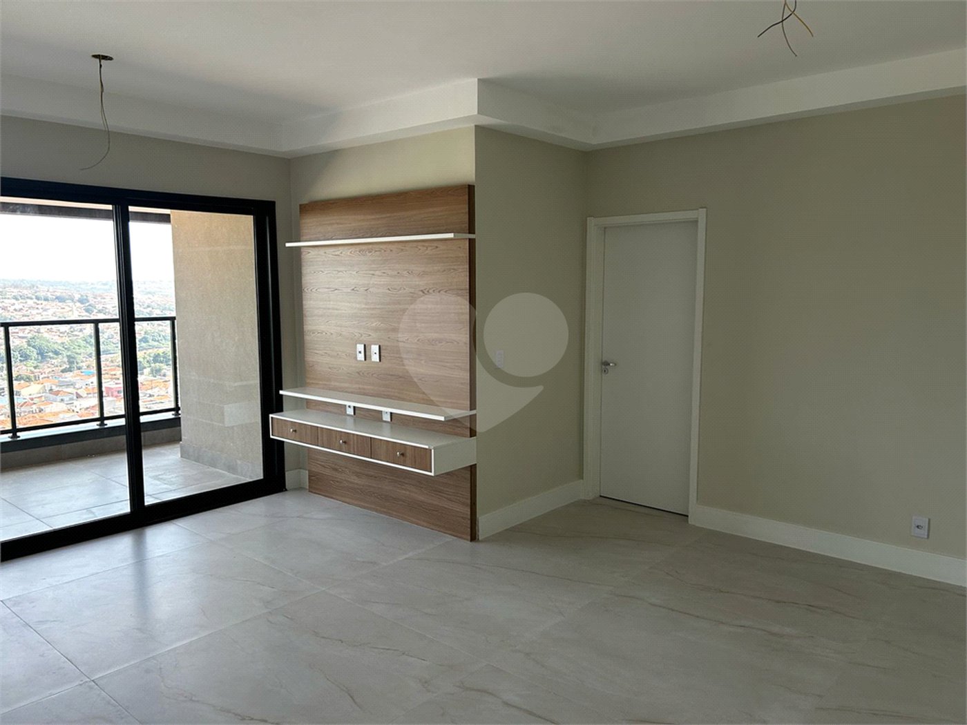 Apartamento à venda com 3 suítes no Centro, Itapetininga, SP