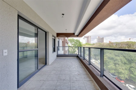 Apartamento à venda com 2 quartos, sendo 1 suíte, em Alto da Boa Vista, São Paulo, SP