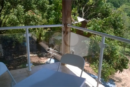 Chácara à venda com 4 quartos, sendo 2 suítes,  em Batatuba, Piracaia, SP