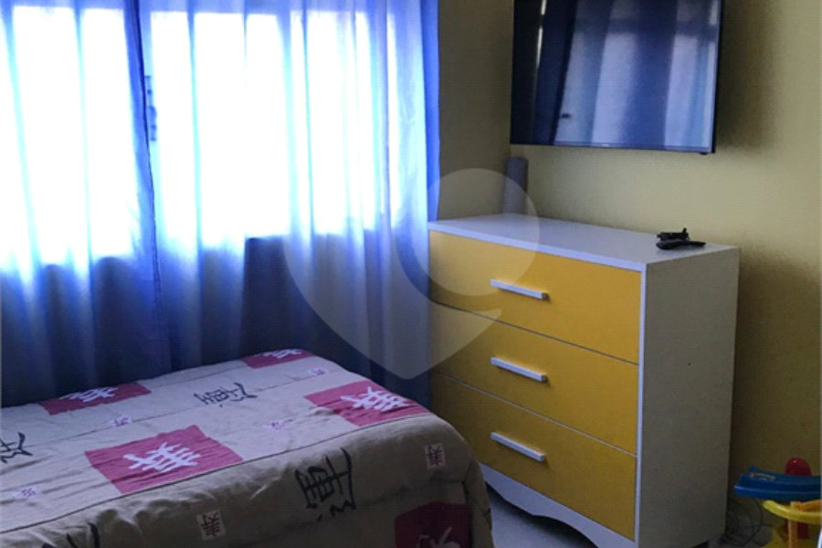 Sobrado à venda ou para alugar com 4 quartos, sendo 1 suíte, em Parada Inglesa, São Paulo, SP