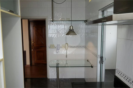 Apartamento à venda com 3 quartos, sendo 1 suíte, em Alto da Lapa, São Paulo, SP
