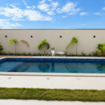 Casa à venda com 3 quartos, sendo 3 suítes, no condomínio Villa Dumont, Três Lagoas - MS