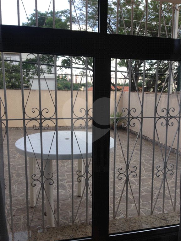 Sobrado à venda com 4 quartos, sendo 1 suíte, em Jardim Celeste, São Paulo, SP