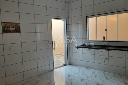 Sobrado à venda com 2 quartos, sendo 1 suíte, em Jardim dos Pássaros, Sorocaba, SP
