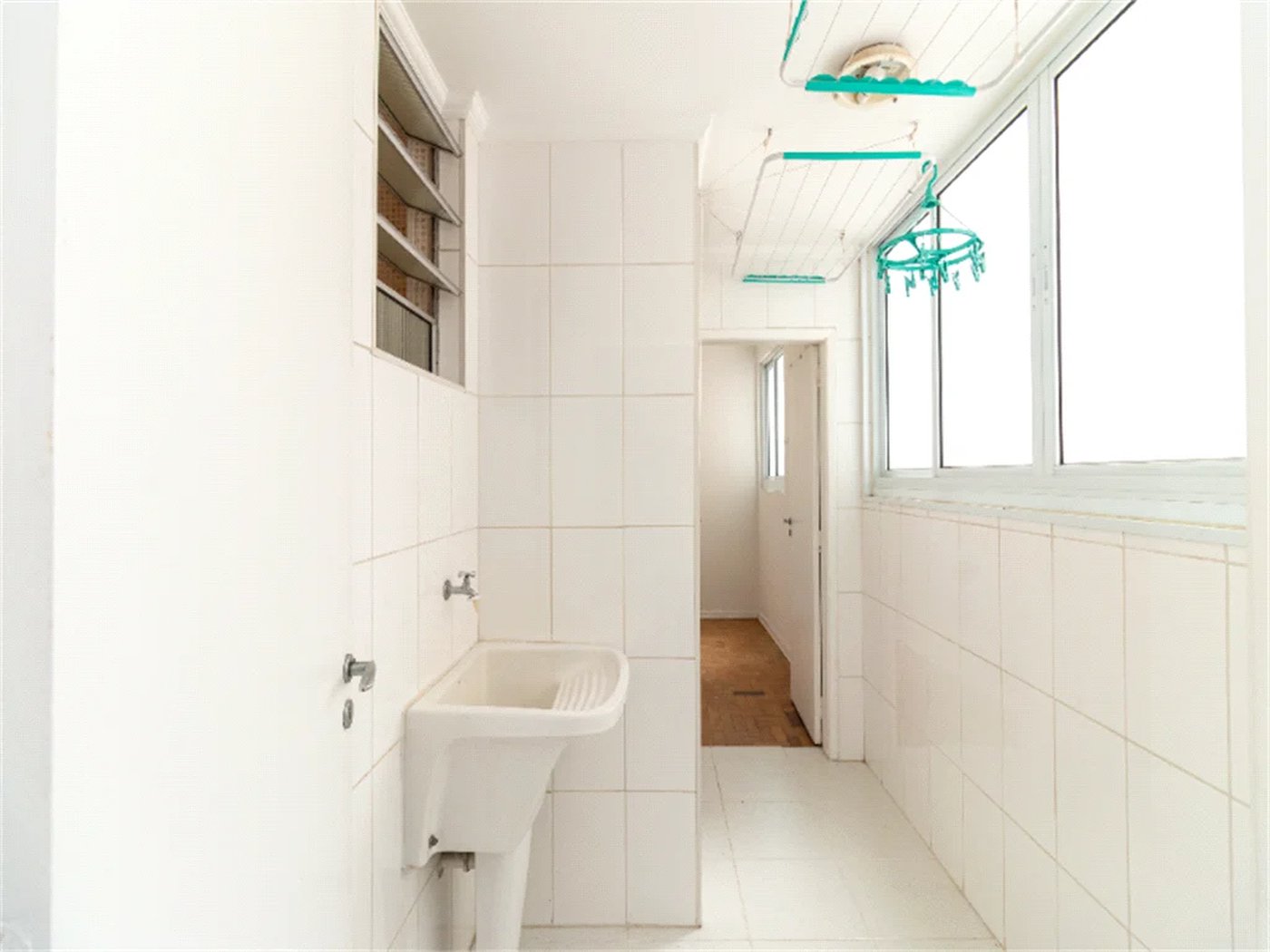 Apartamento à venda com 3 quartos, sendo 1 suíte, em Pinheiros, São Paulo, SP