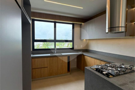 Casa à venda com 3 suítes no condomínio Piemonte, Indaiatuba - SP