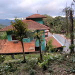 Casa à venda com 4 quartos, sendo 1 suíte, no condomínio Parque Suiça, Caieiras - SP