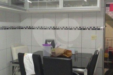 Sobrado à venda com 4 quartos, sendo 1 suíte, em Vila Medeiros, São Paulo, SP