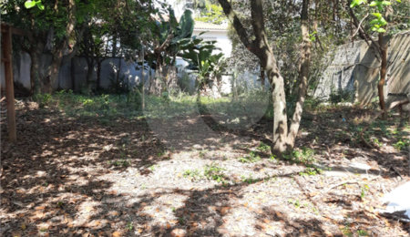 Terreno à venda em Alto de Pinheiros, São Paulo, SP