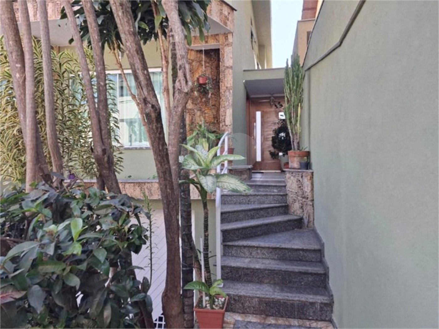 Sobrado à venda com 3 suítes em Vila Carrão, São Paulo, SP