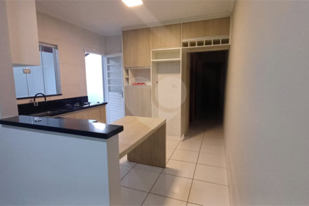 Casa à venda com 2 quartos em Vila Mazzei, Itapetininga, SP