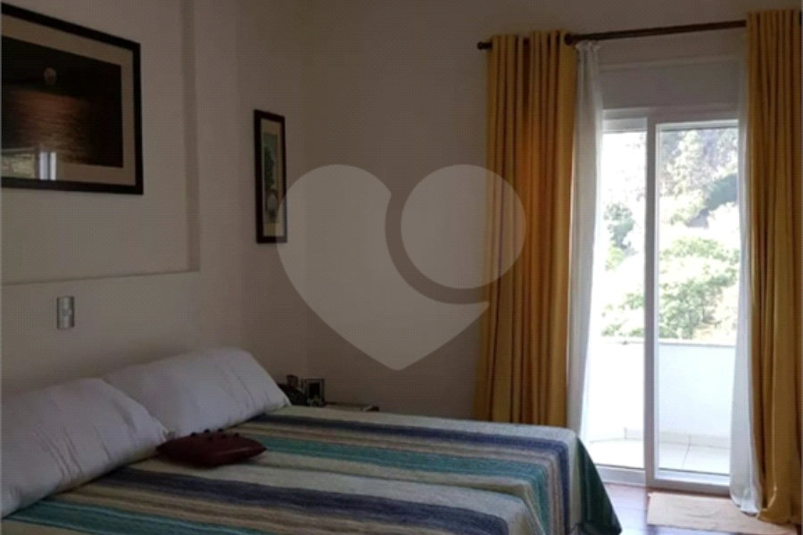 Casa à venda com 4 suítes no condomínio Monte Samkhya, Serra Negra - SP