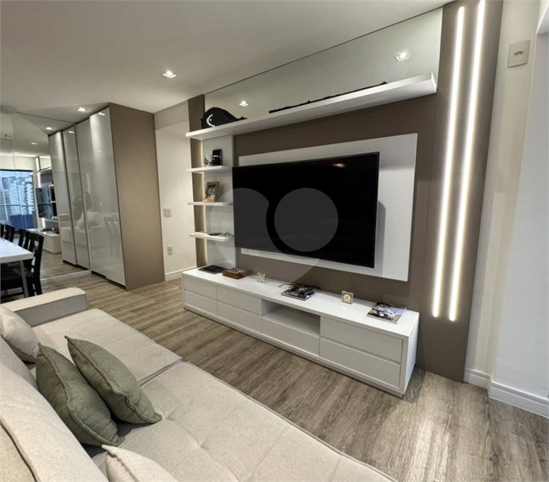 Apartamento para alugar com 2 quartos, sendo 1 suíte,  em Indianópolis, São Paulo, SP