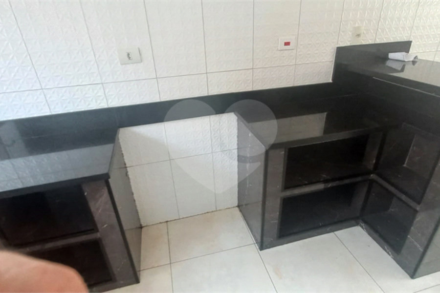 Casa Térrea à venda com 4 quartos, sendo 3 suítes, em Vila Galvão, Guarulhos, SP
