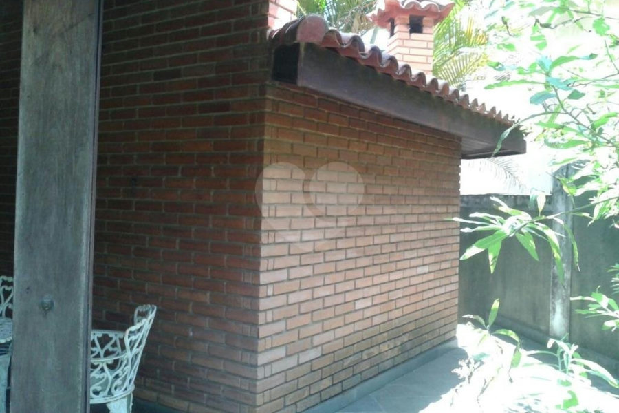 Sobrado à venda com 5 quartos, sendo 1 suíte, em Tremembé, São Paulo, SP