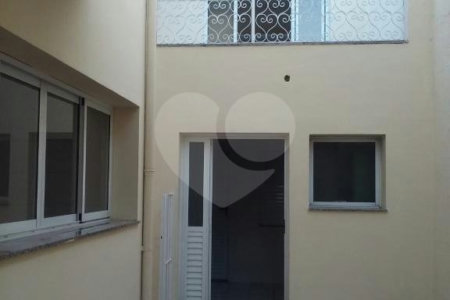 Casa à venda com 4 quartos, sendo 1 suíte, em Jardim Paulista, São Paulo, SP