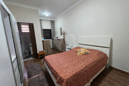 Sobrado à venda com 6 quartos, sendo 3 suítes, em Santa Teresinha, São Paulo, SP