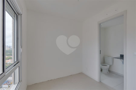 Apartamento à venda com 2 suítes em Santo Amaro, São Paulo, SP