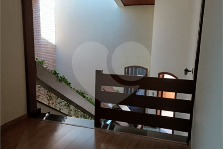 Sobrado à venda com 5 quartos, sendo 3 suítes, em Jardim Franca, São Paulo, SP